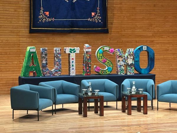 Foro sobre autismo con la comunidad